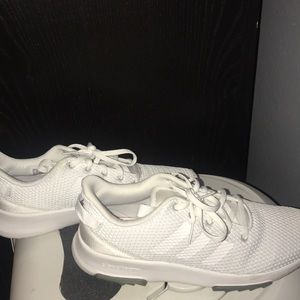 Adidas cloud foam shoes